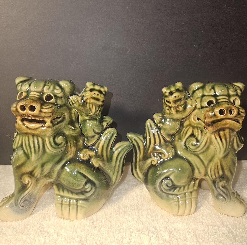 Rare Vtg Pair of Green Glazed Ceramic Shishi Foo Dogs - Guardian Lions with Cubs